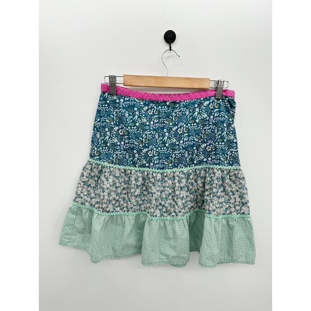 American Eagle Ruffle Skirt Women Sz‎ 4 Quilted Patchwork Cabbage Patch Feminine
